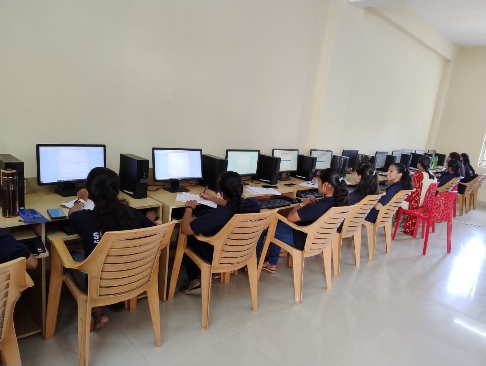 Digital Techniques & Microcontroller Lab